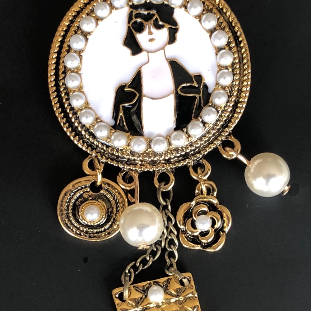 LOVE ❤️ COCO ANTIQUE VINTAGE STYLE BROOCH